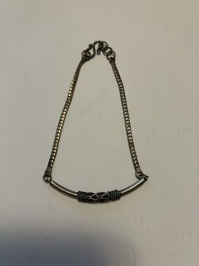 Sterling Silver 925 Bracelet Bali Style curved Bar, vintage estate, hook closure